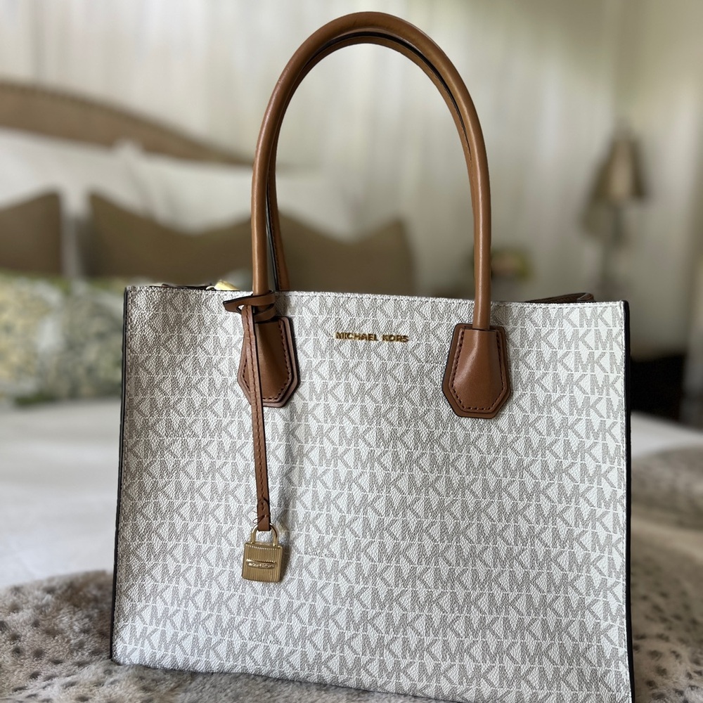 Michael Kors Crossbody or Hand Held Purse